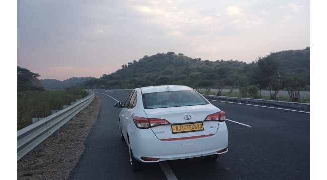 jaipur-to-indore-taxi